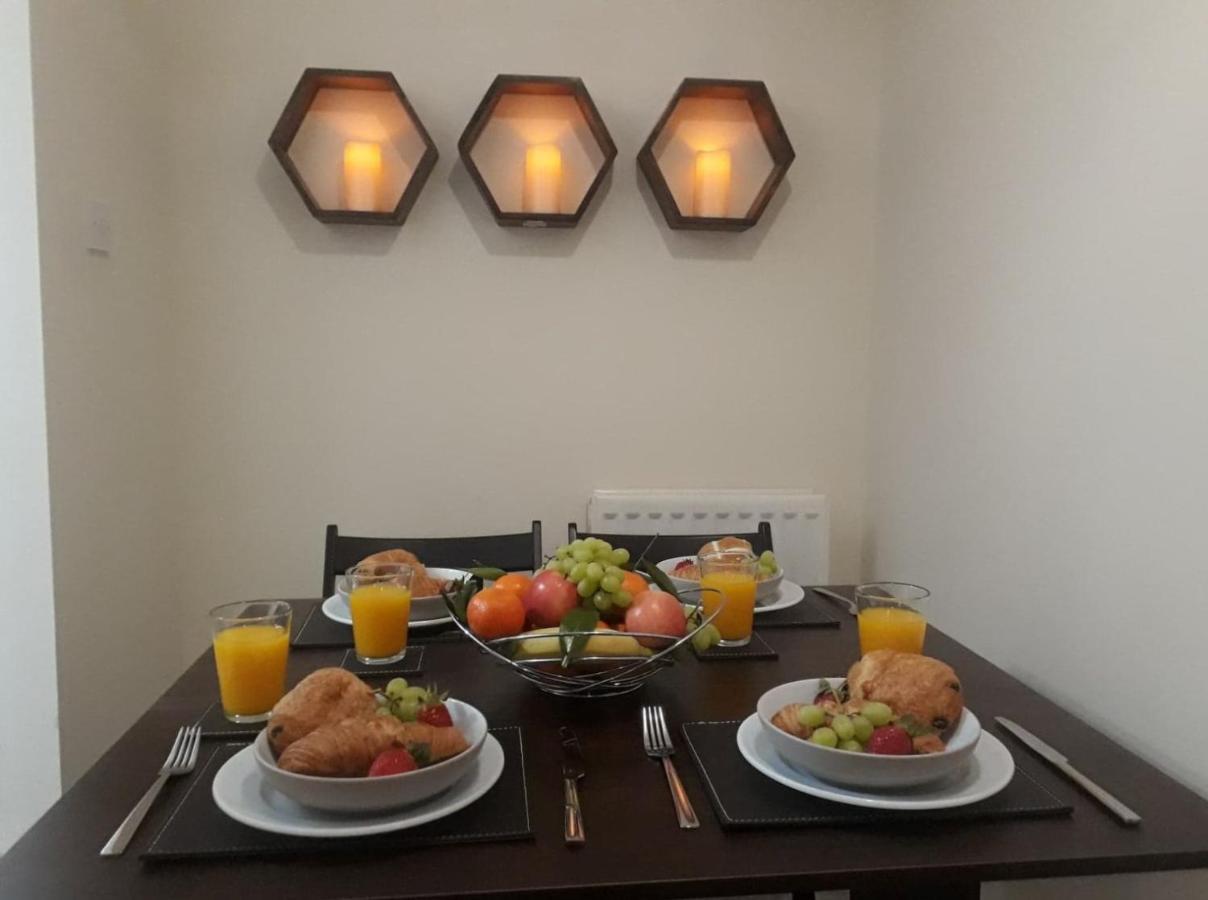 Airdrie Apartments Bagian luar foto